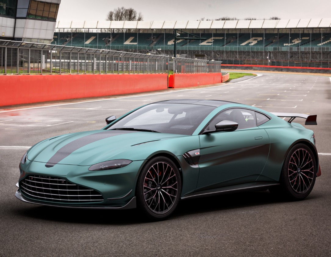 Aston Martin Vantage F1